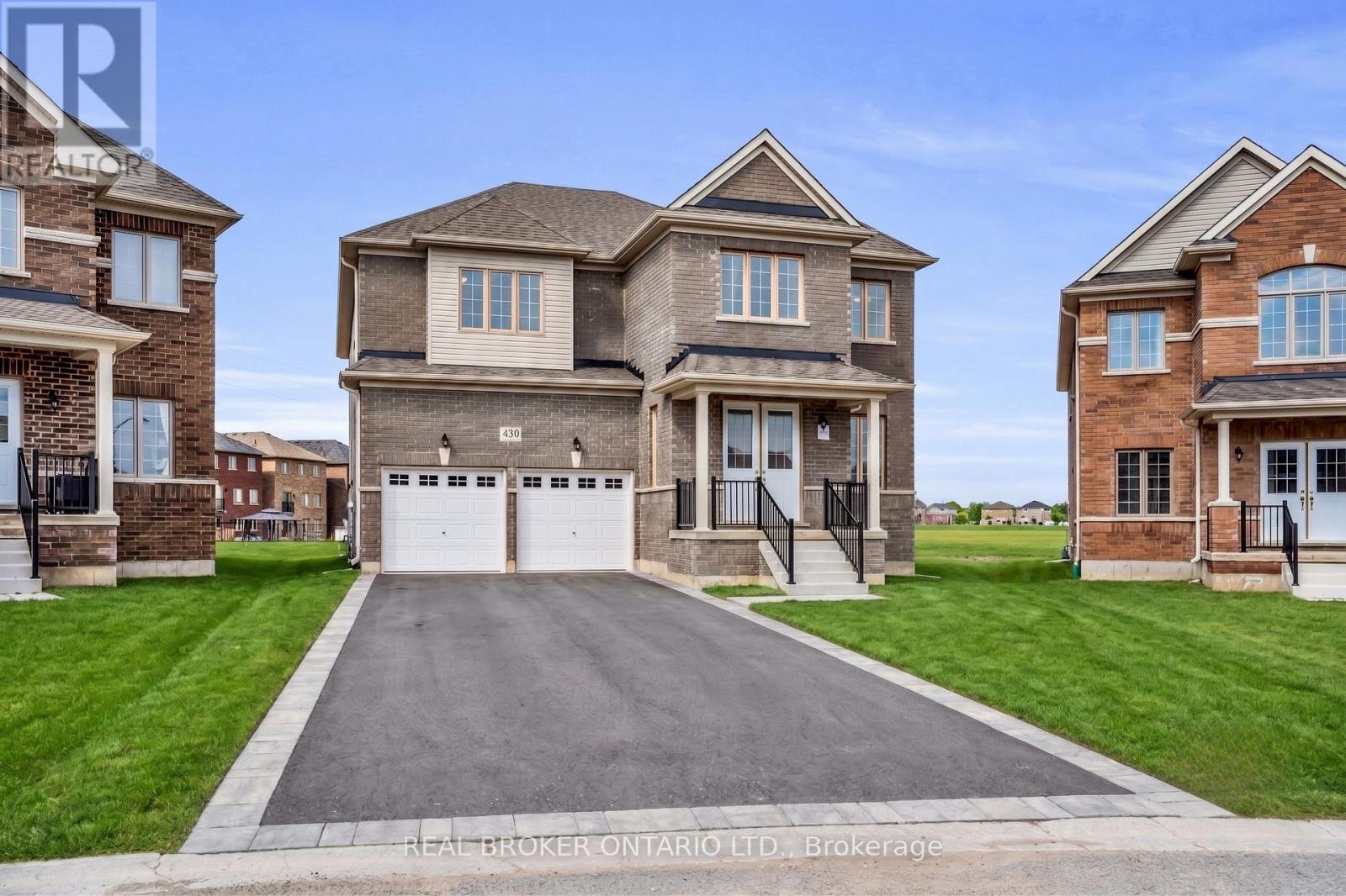 430 VANDUSEN AVENUE - 2
