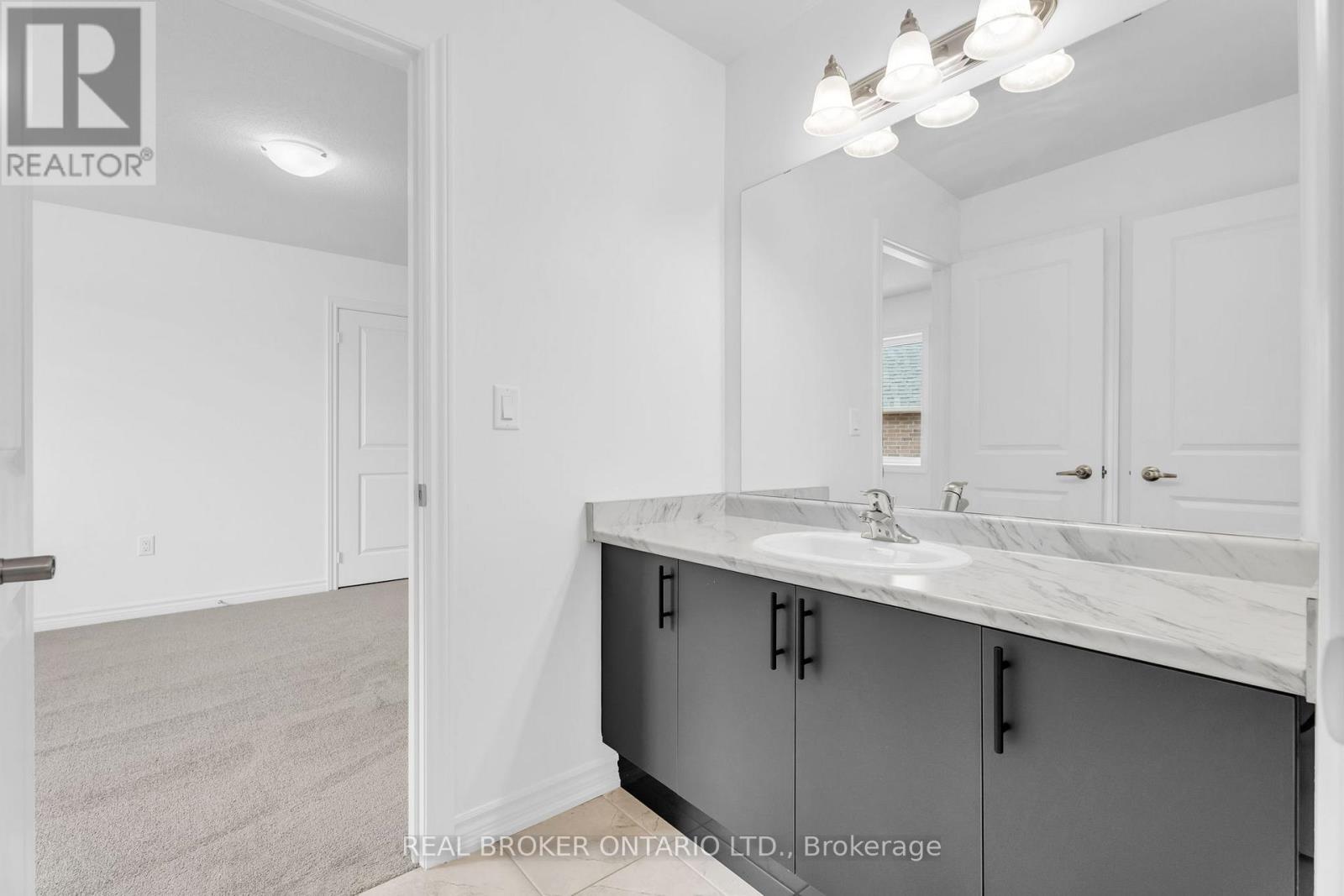 430 VANDUSEN AVENUE - 40