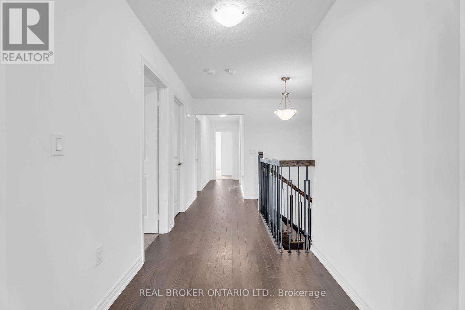430 VANDUSEN AVENUE - 32