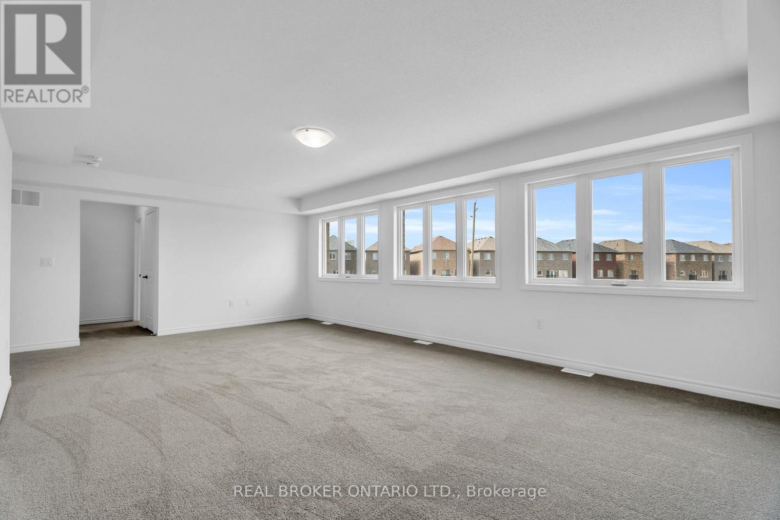 430 VANDUSEN AVENUE - 34
