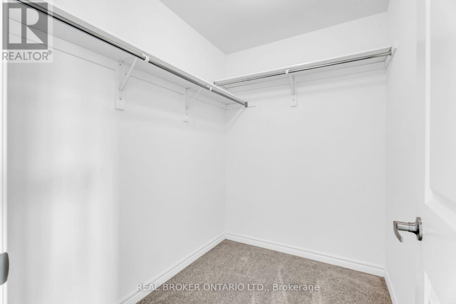 430 VANDUSEN AVENUE - 46