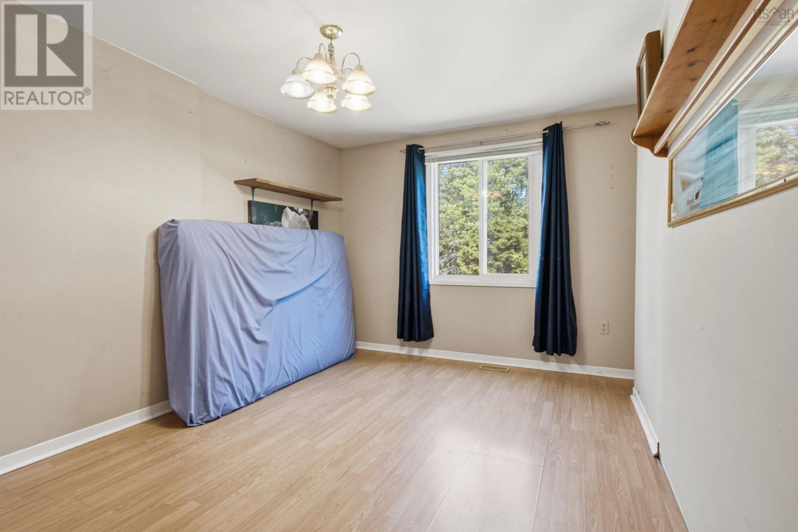 87 Circassion Drive - 14