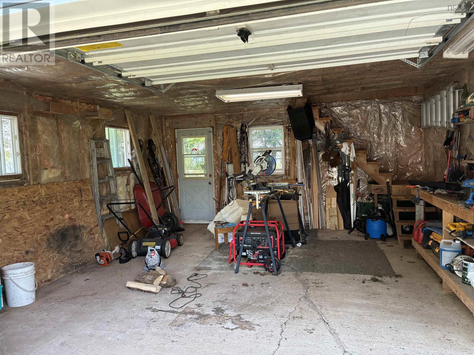 21 CROWELAND Drive - 36