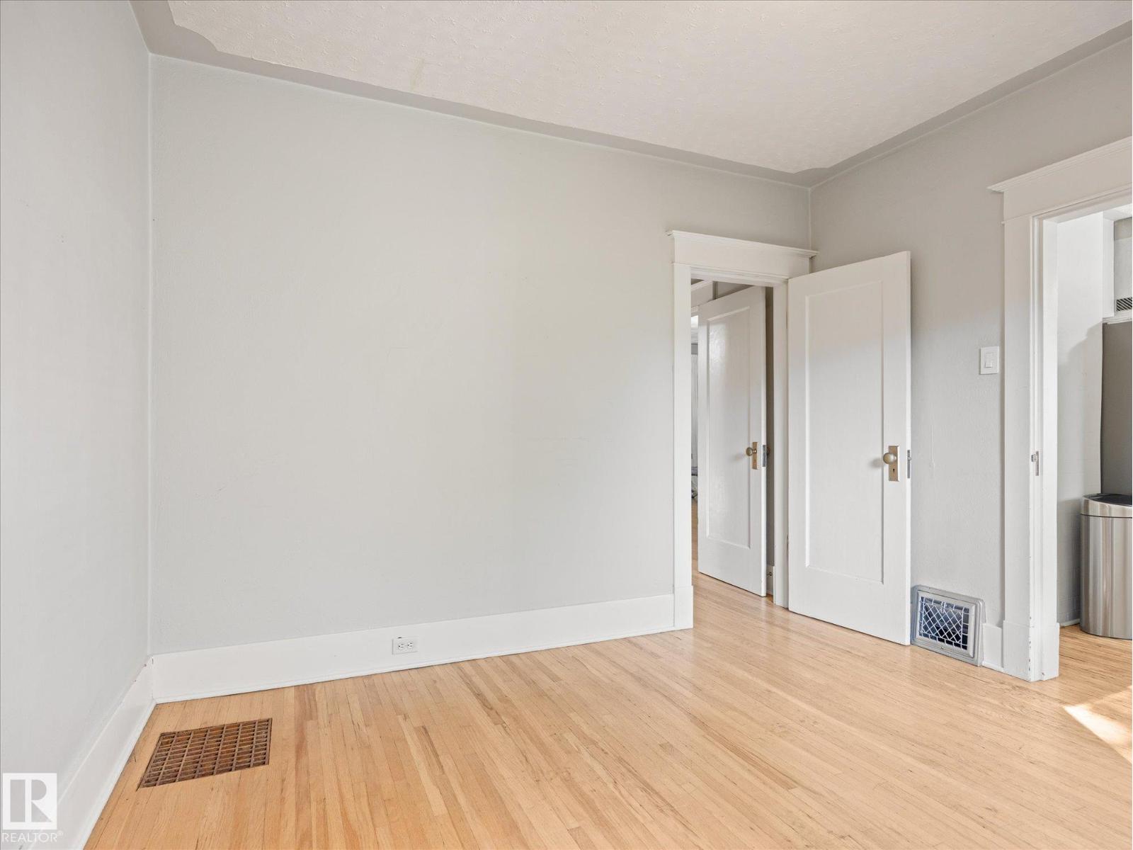 11331 66 ST NW - 17