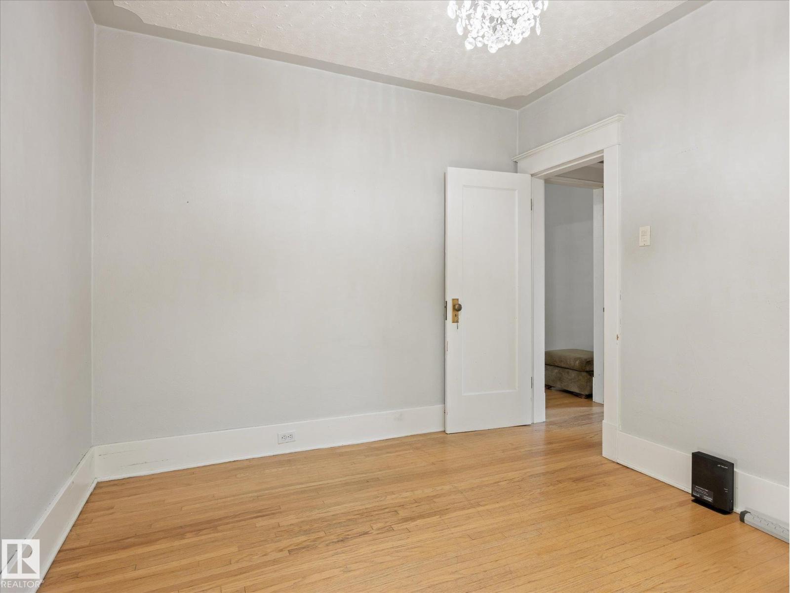 11331 66 ST NW - 20
