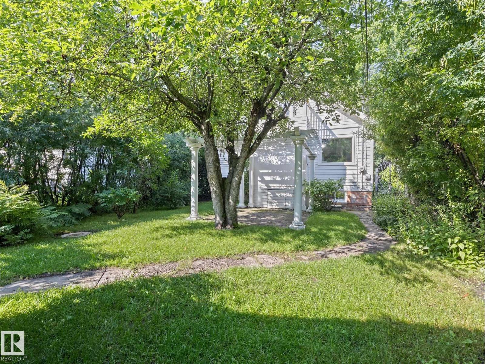 11331 66 ST NW - 32