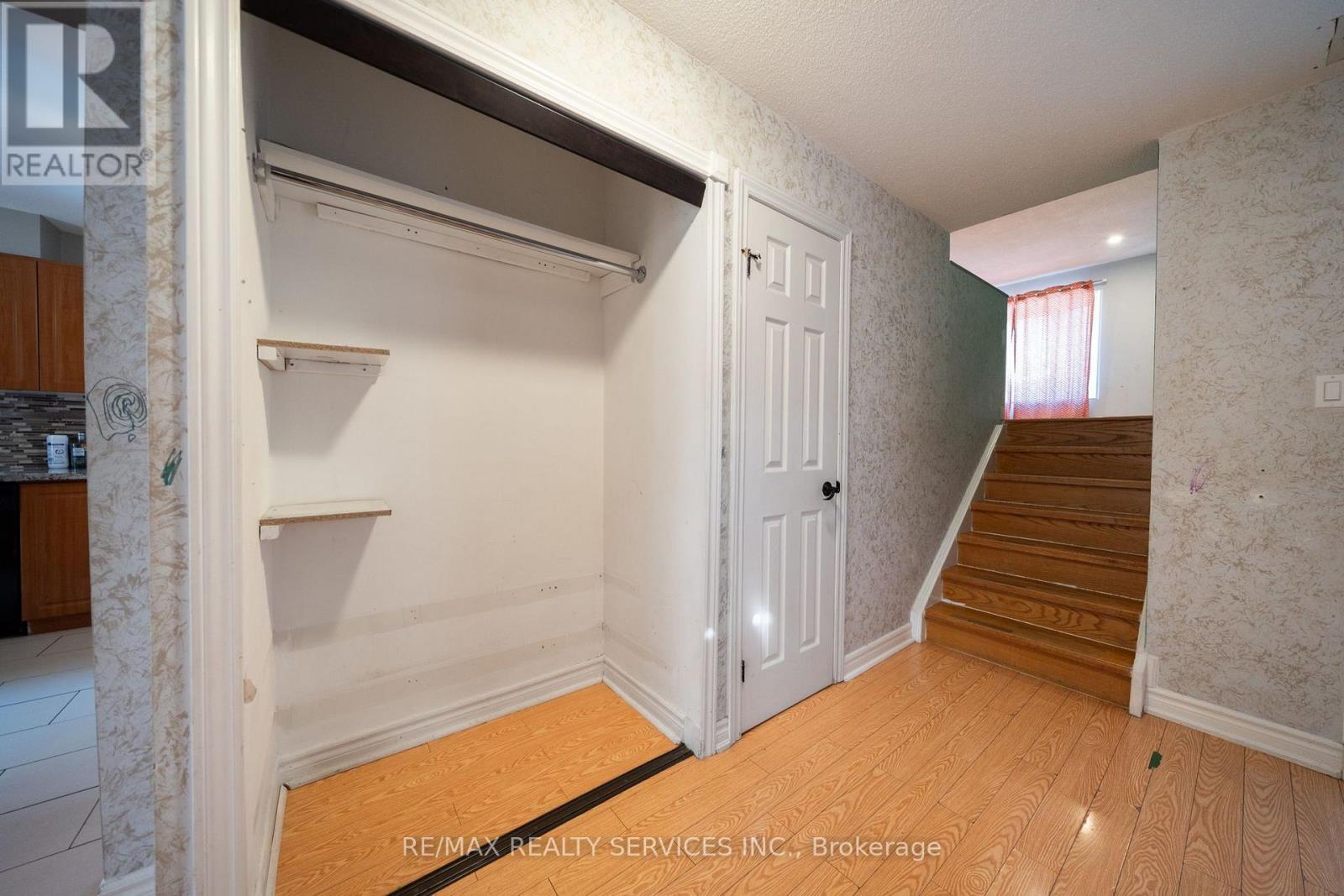 34 CLARRIDGE COURT - Image 16