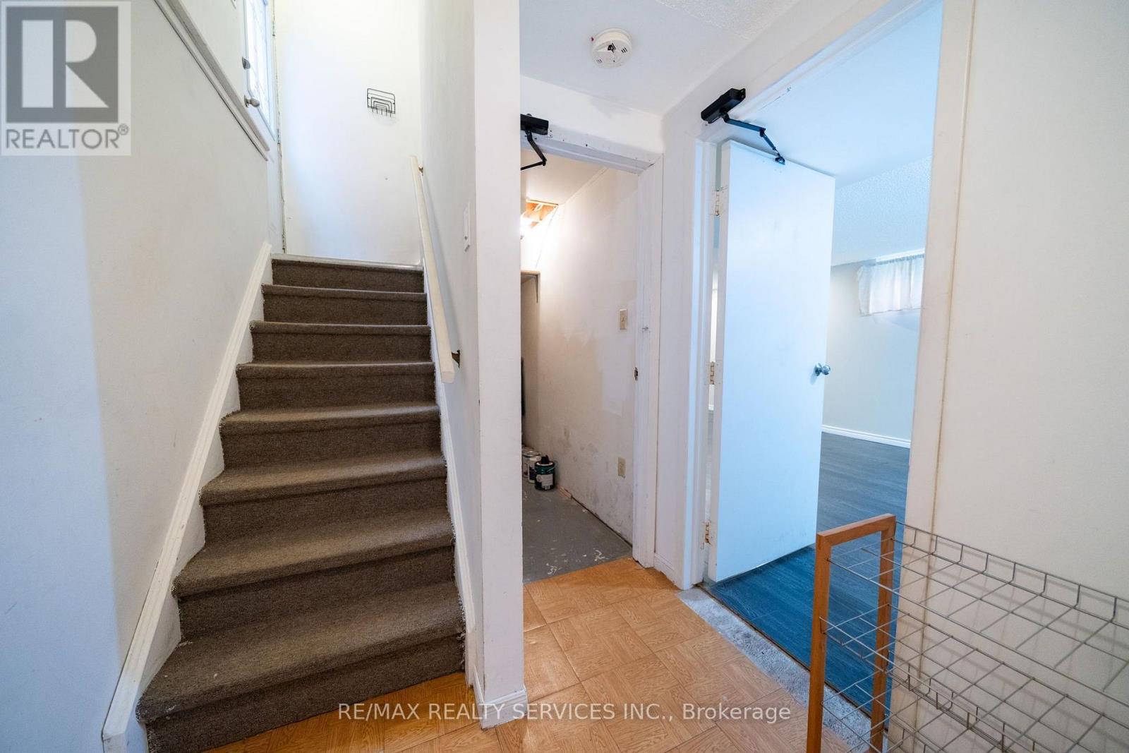 34 CLARRIDGE COURT - Image 37