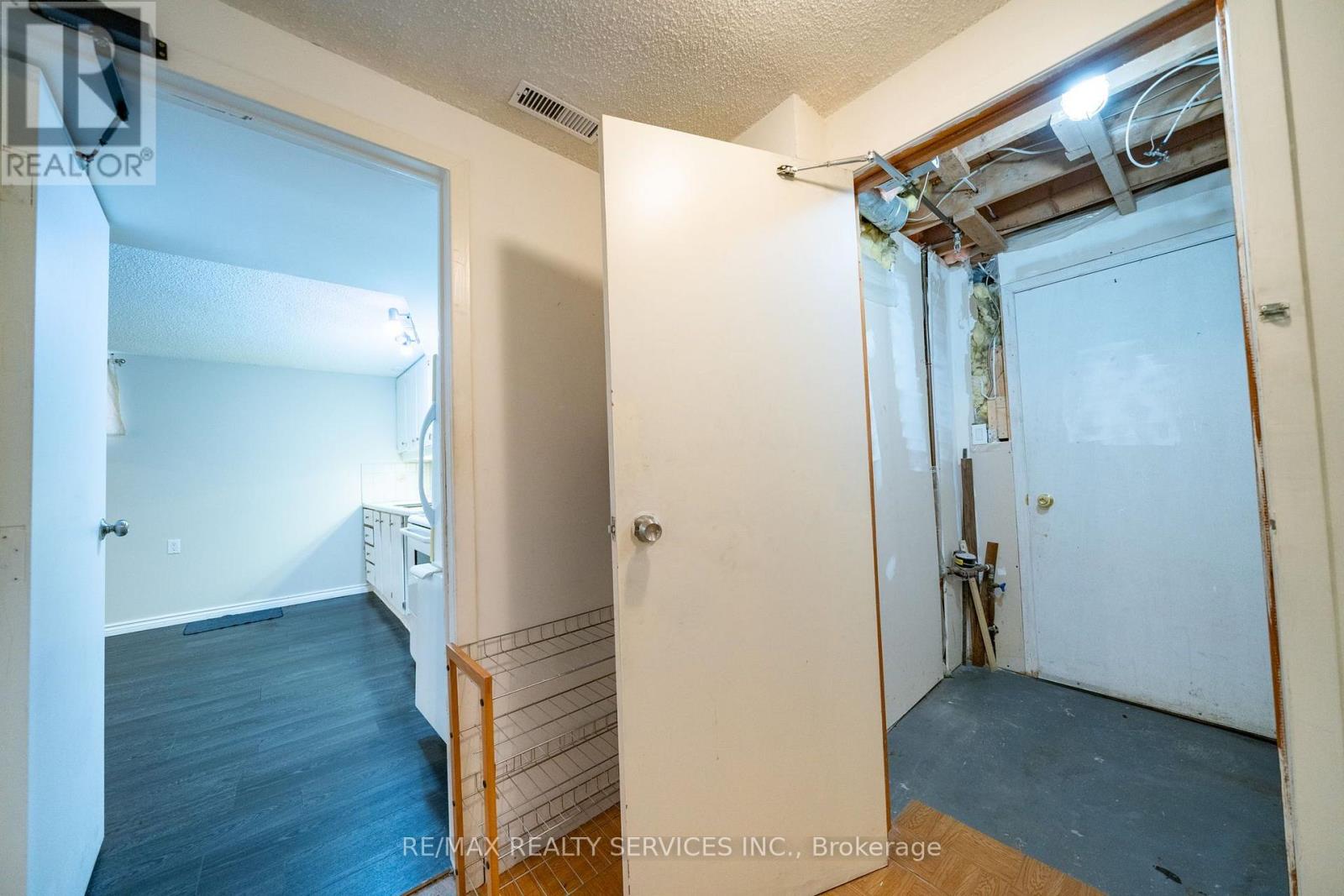 34 CLARRIDGE COURT - Image 38