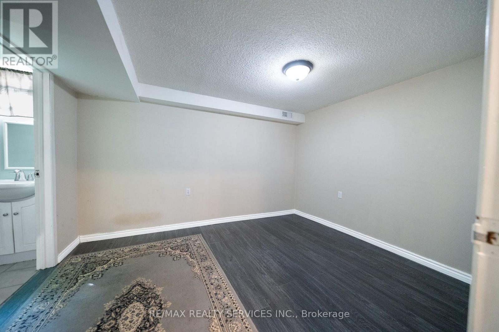 34 CLARRIDGE COURT - Image 42