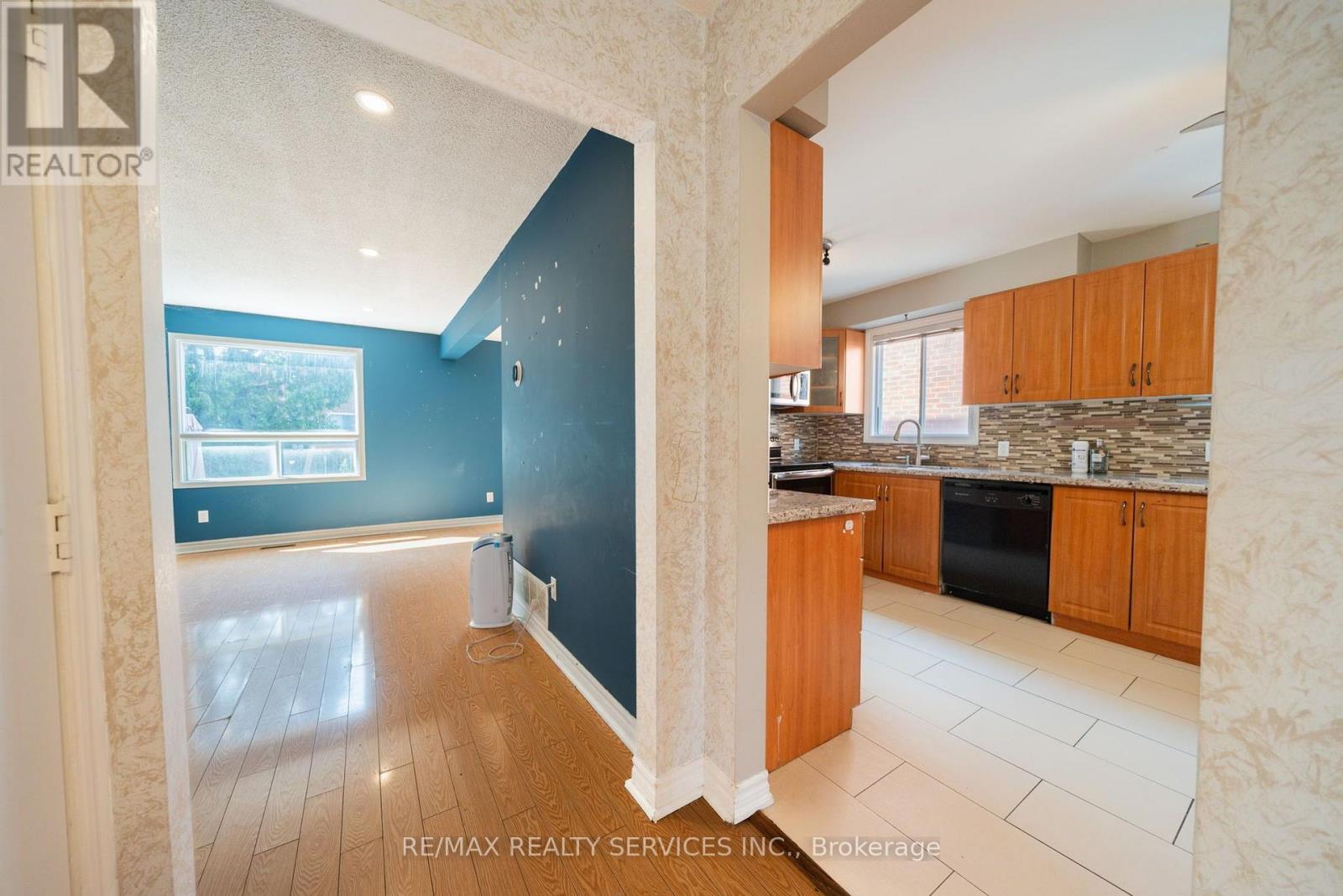 34 CLARRIDGE COURT - Image 7