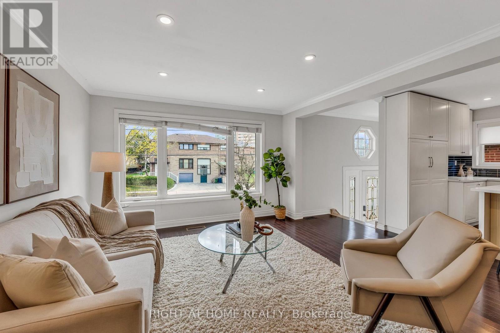 110 VICTORY DRIVE - 11