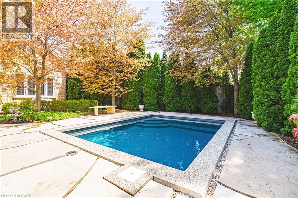 2178 BERWICK Drive - 41