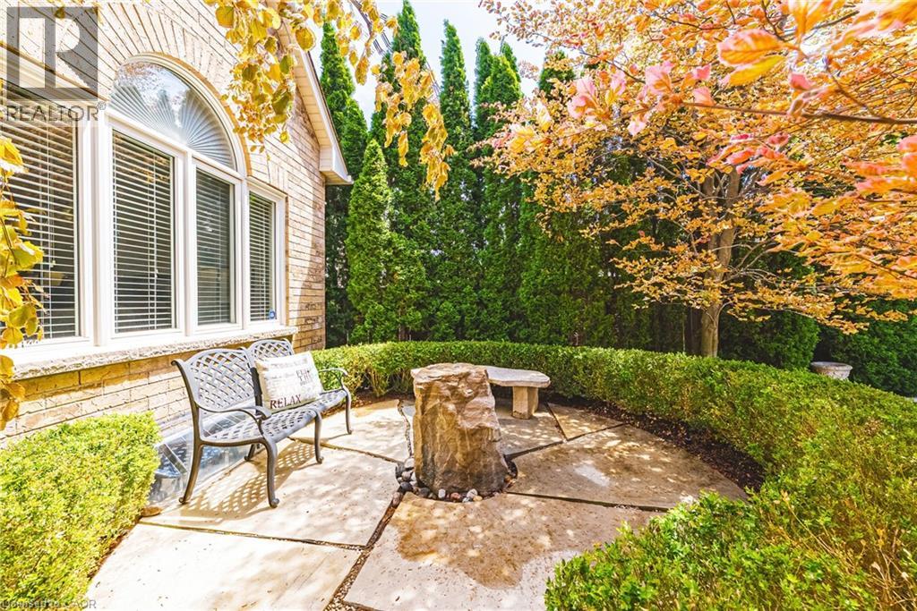 2178 BERWICK Drive - 40