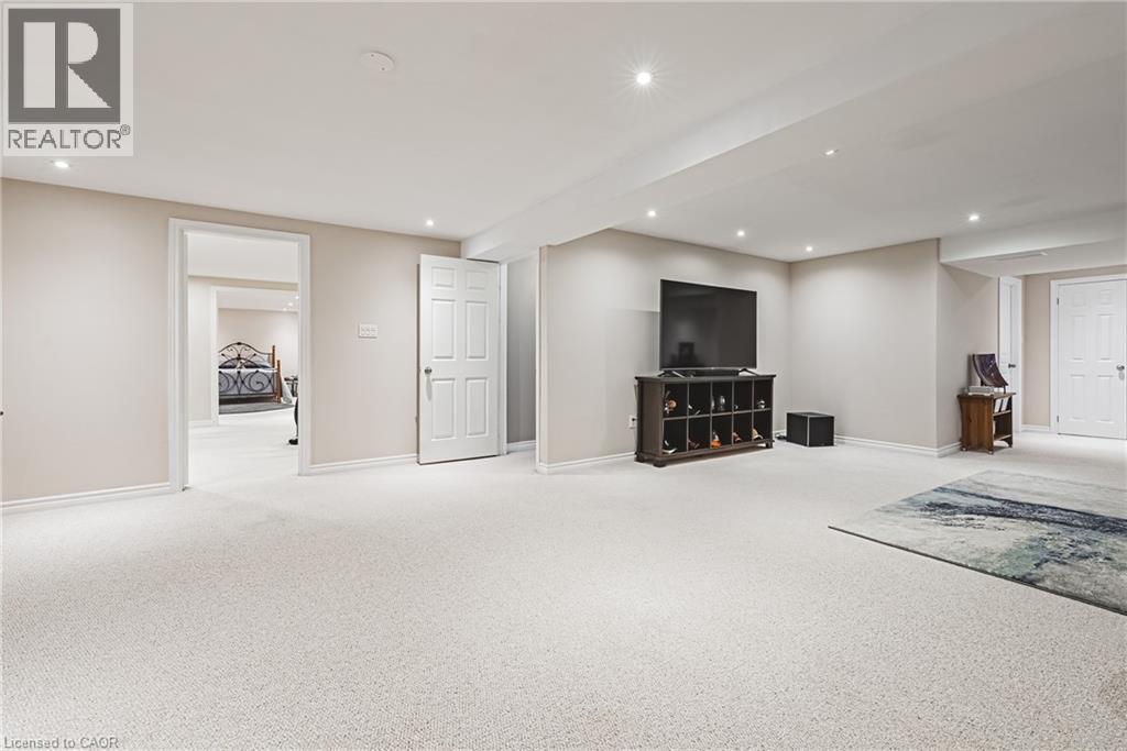 2178 BERWICK Drive - 28