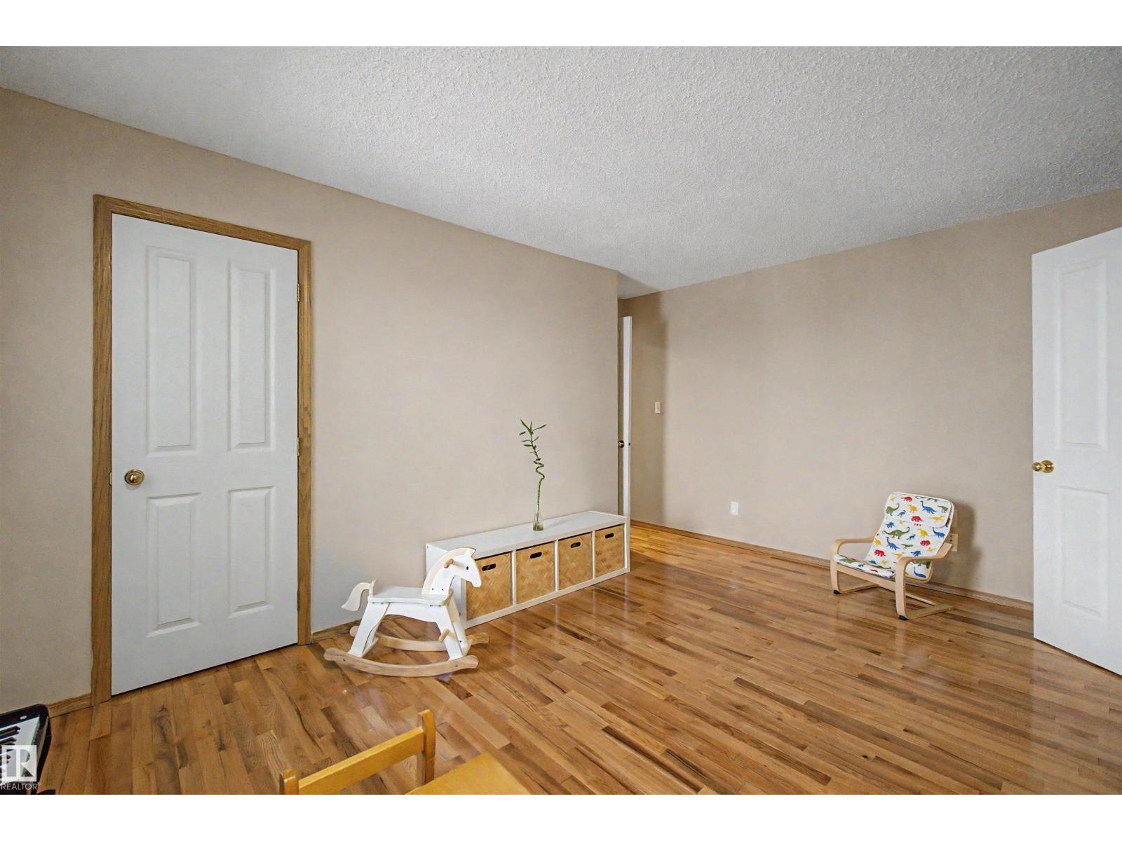 711 BUTTERWORTH DR NW - 34