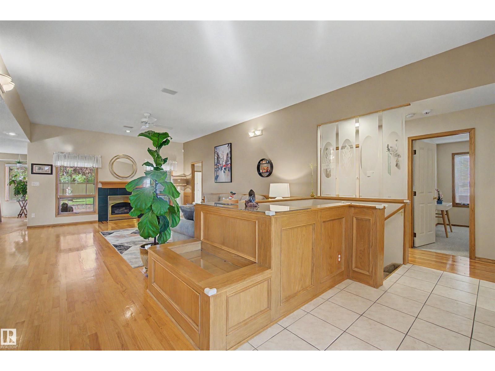 711 BUTTERWORTH DR NW - 7