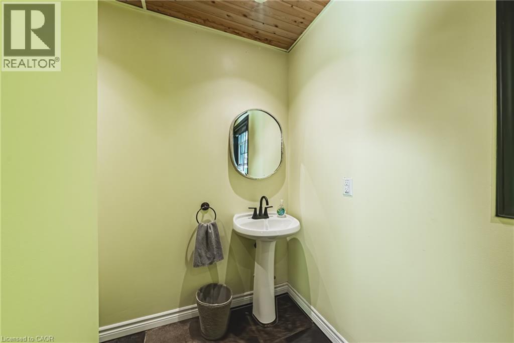 2178 BERWICK Drive - 46