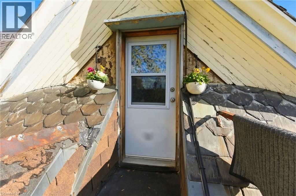 30 ONTARIO Avenue - 36