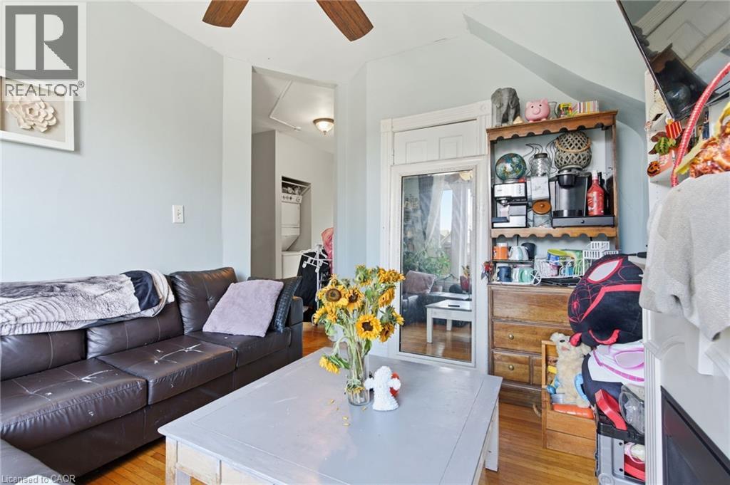 30 ONTARIO Avenue - 26