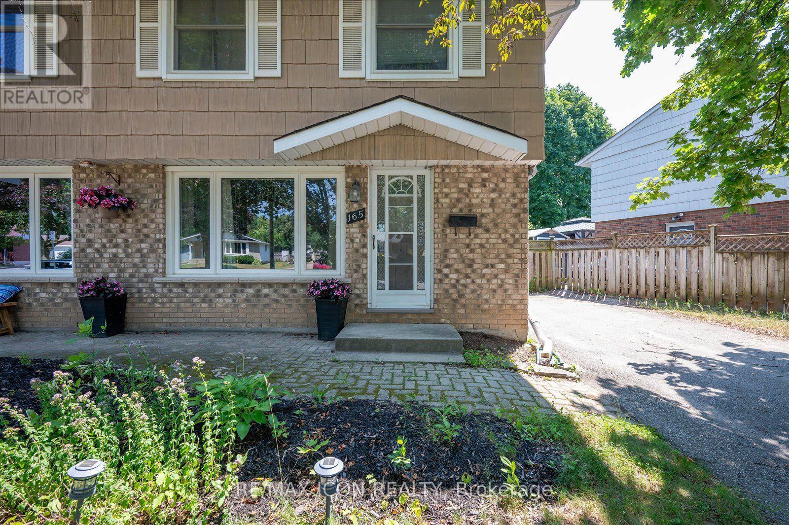 165 SELKIRK DRIVE - 3