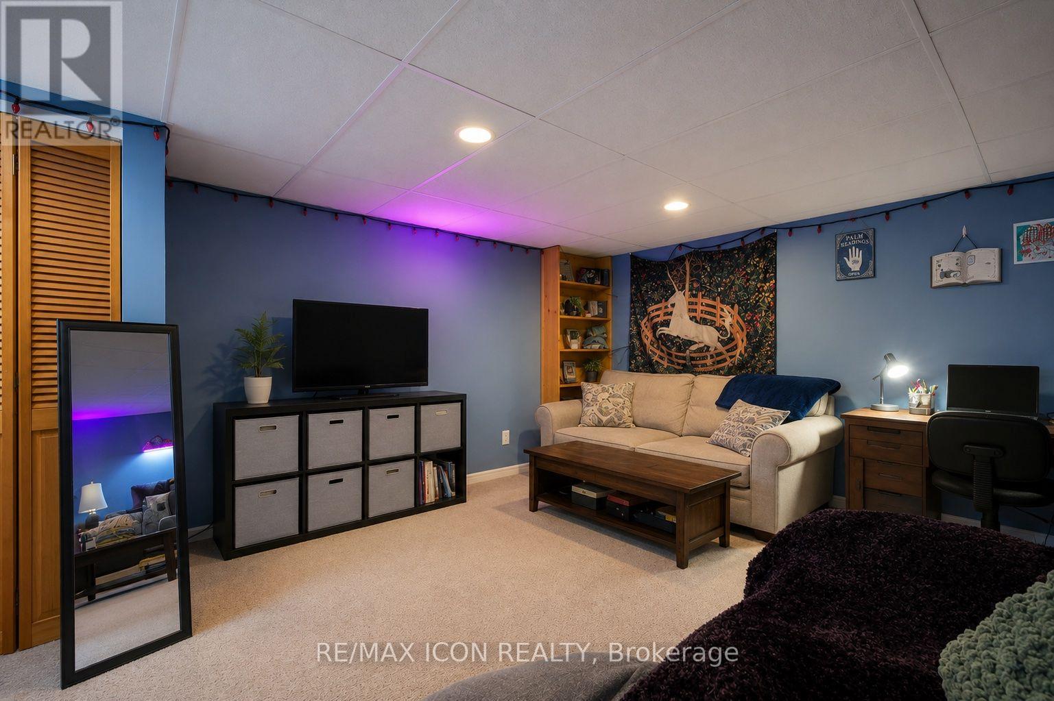 165 SELKIRK DRIVE - 9