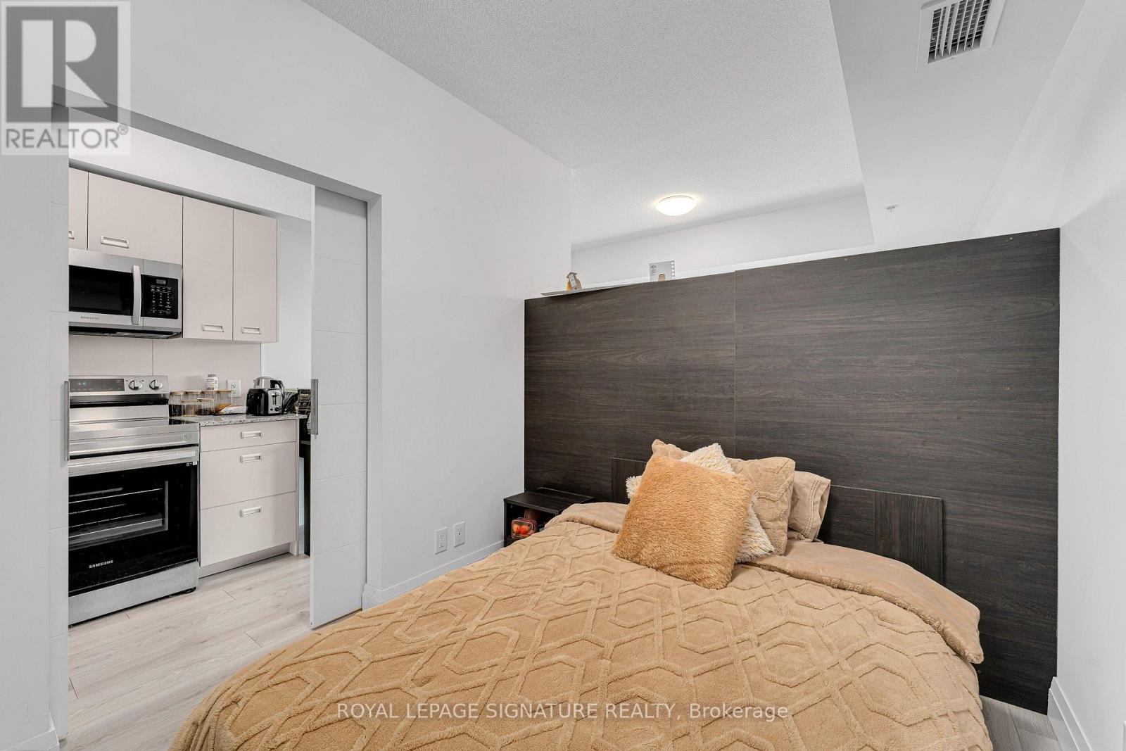 #501 652 PRINCESS STREET - Image 13