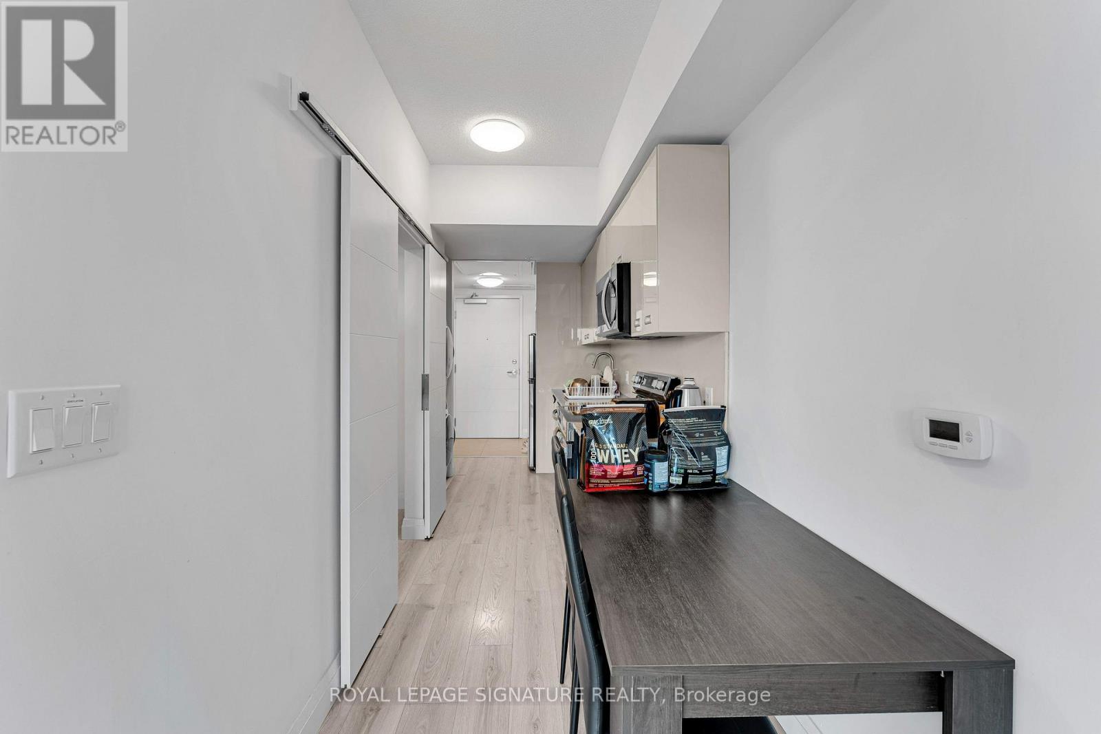 #501 652 PRINCESS STREET - Image 7