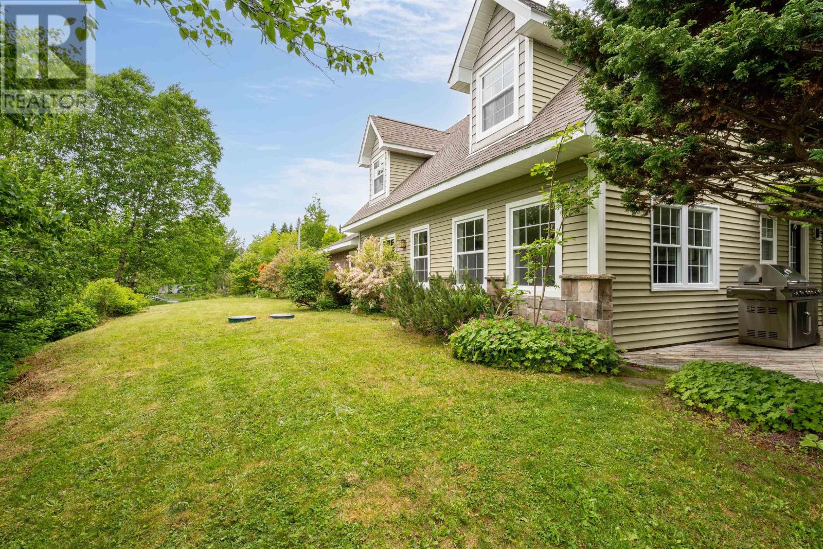 9 Adams Drive - 2