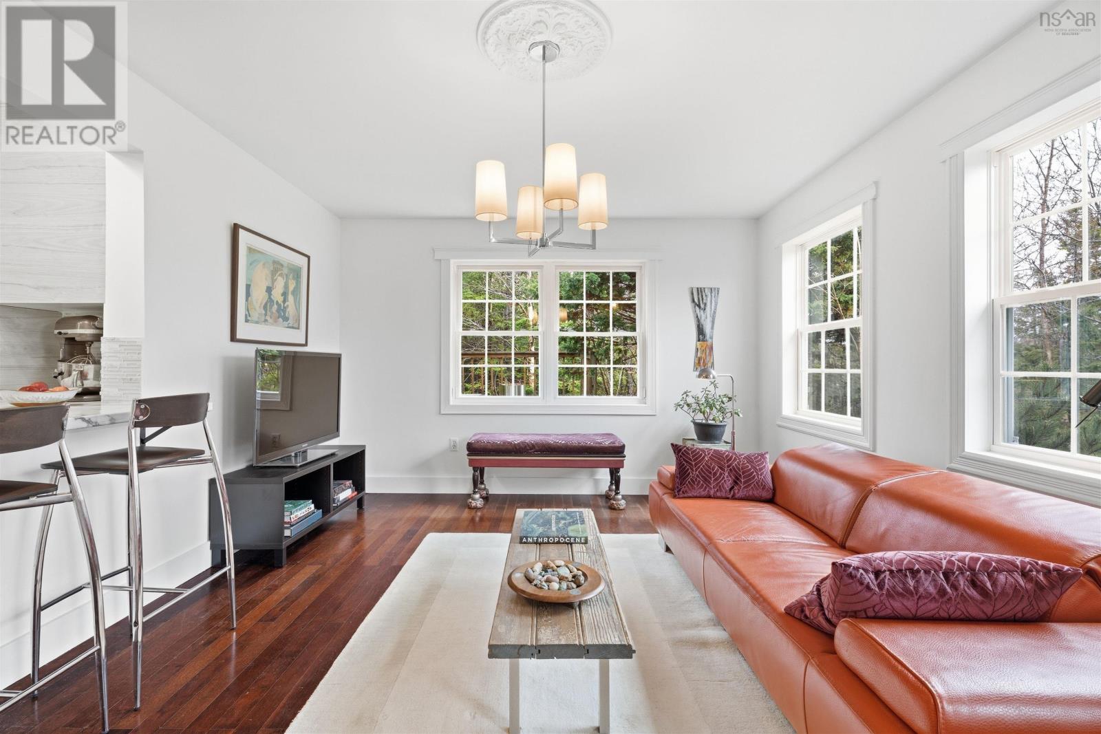 9 Adams Drive - 26