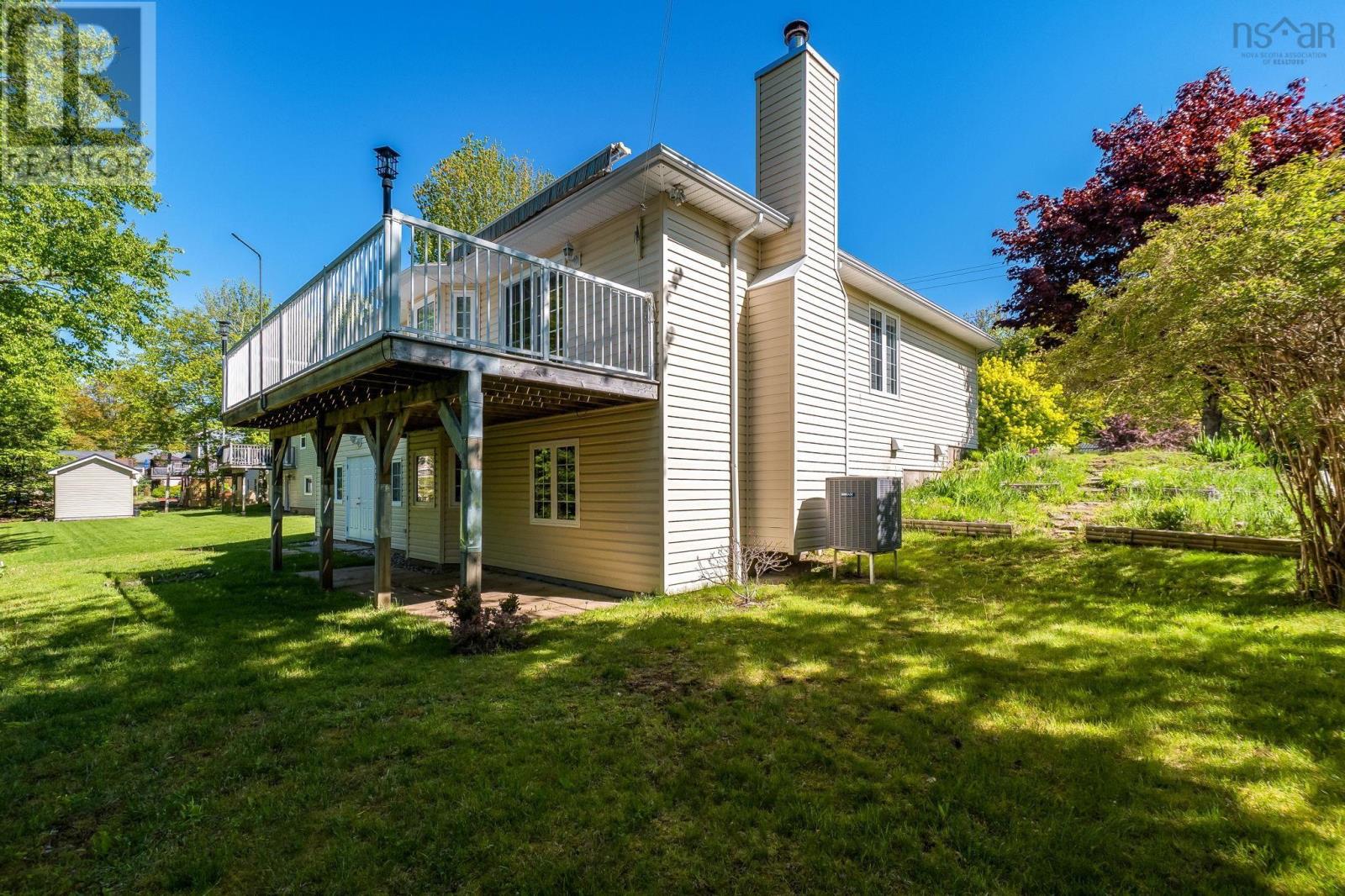 114 Mayfair Drive - 36