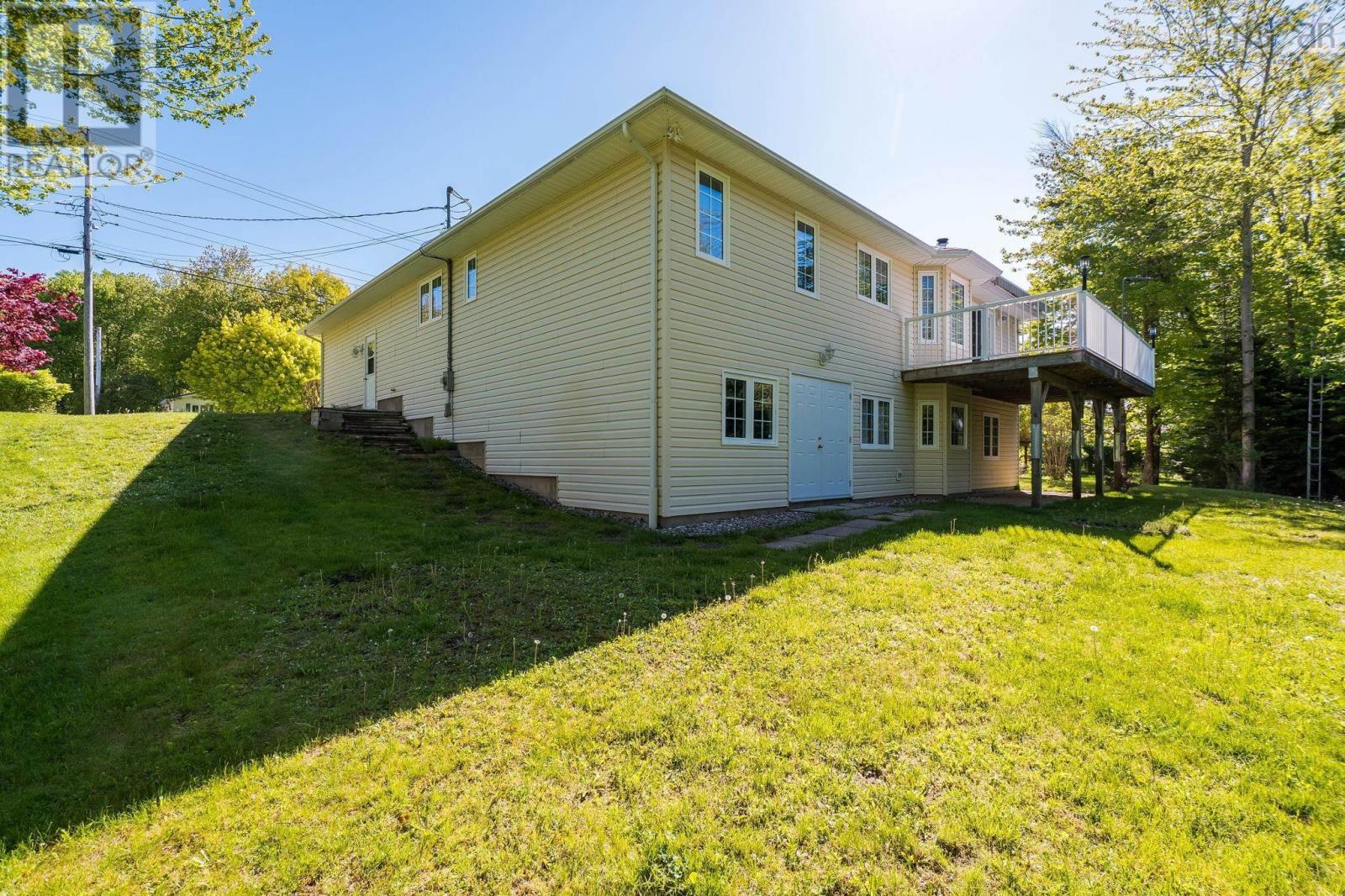 114 Mayfair Drive - 37