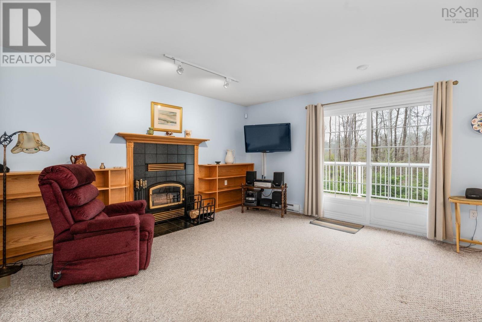 114 Mayfair Drive - 20