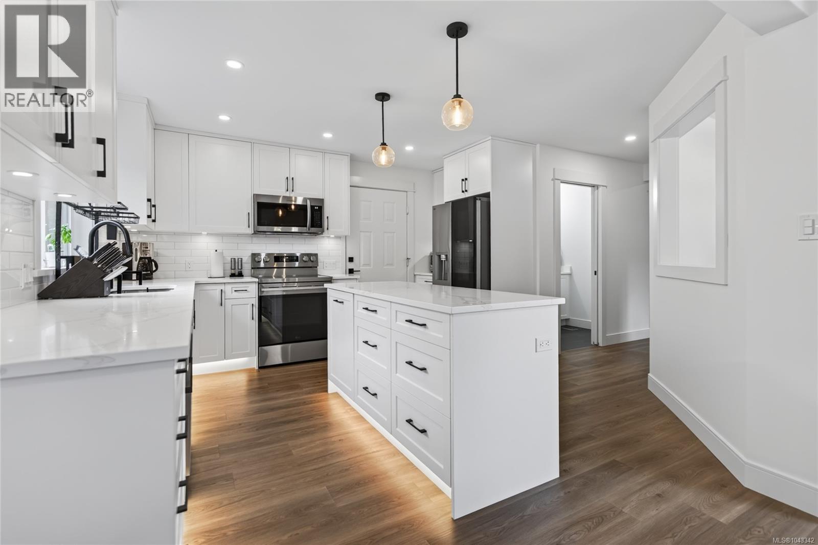 1508 Skeena Dr - 17