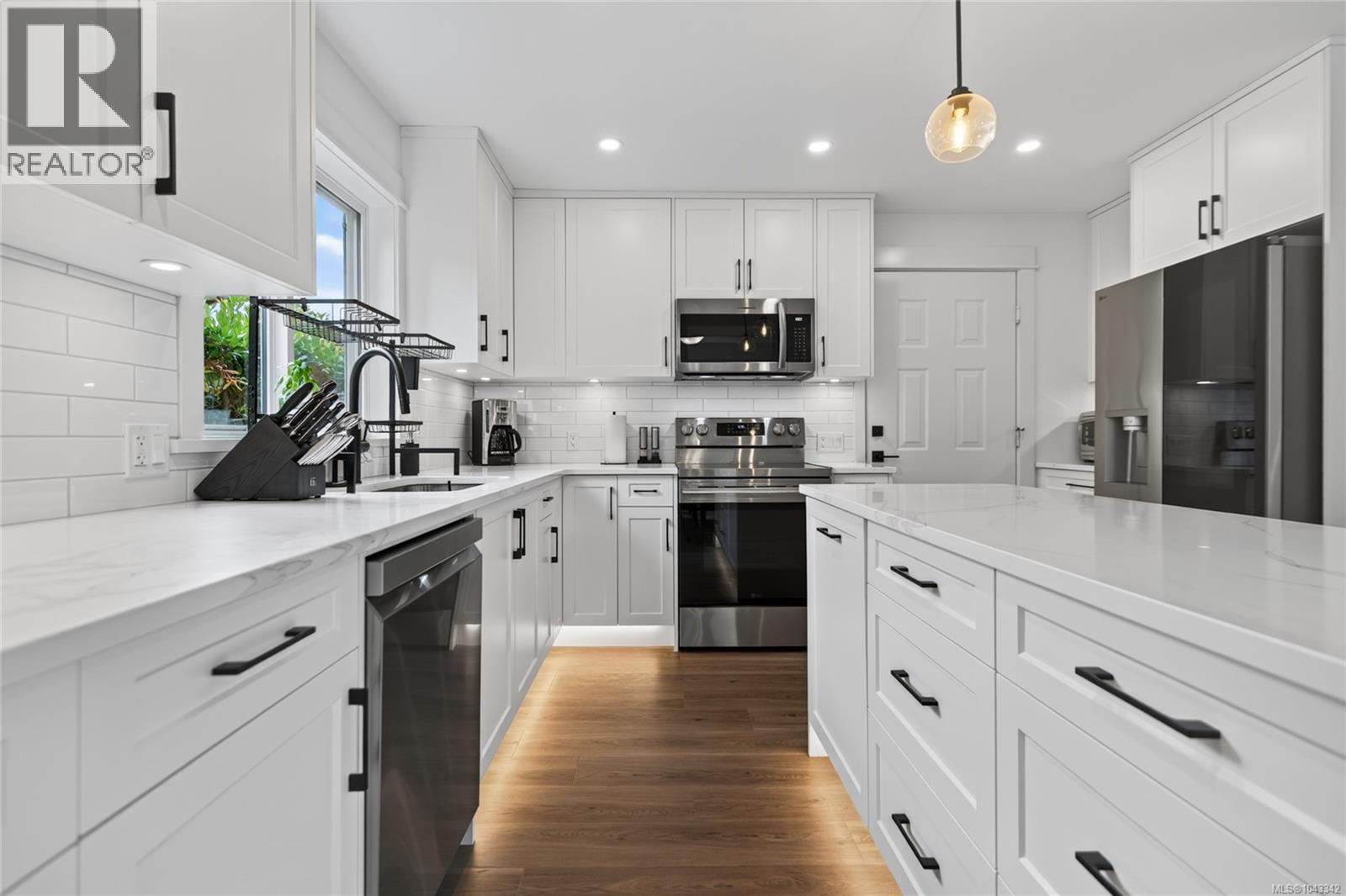 1508 Skeena Dr - 19