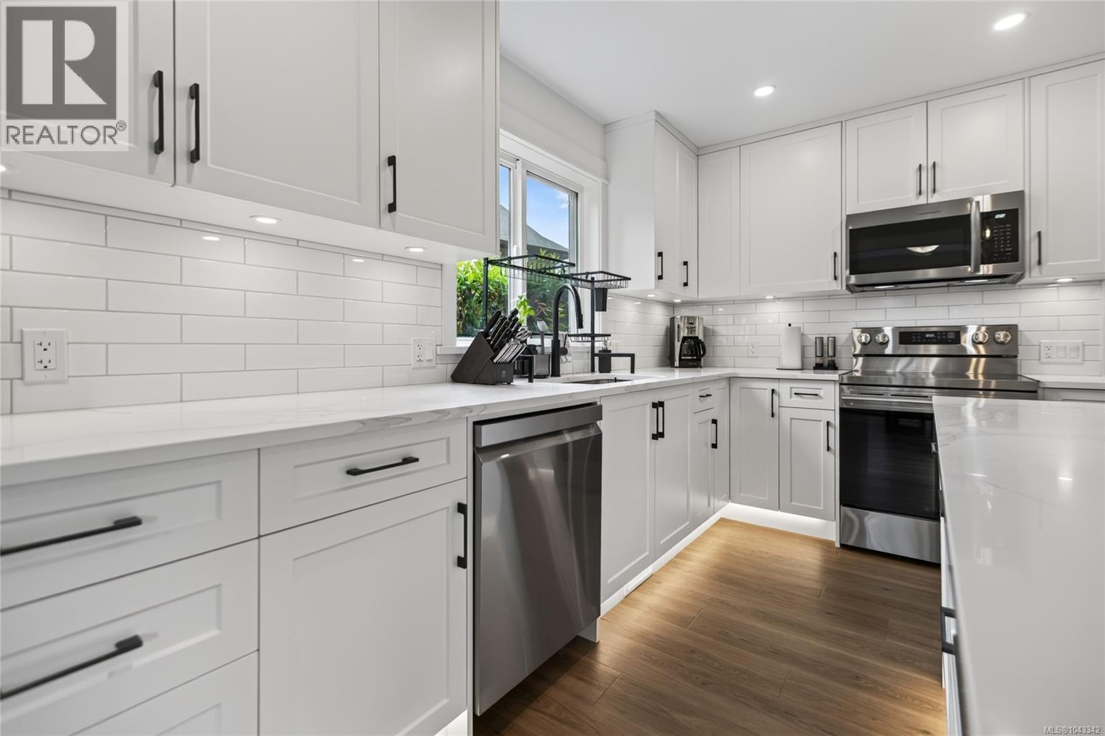 1508 Skeena Dr - 20