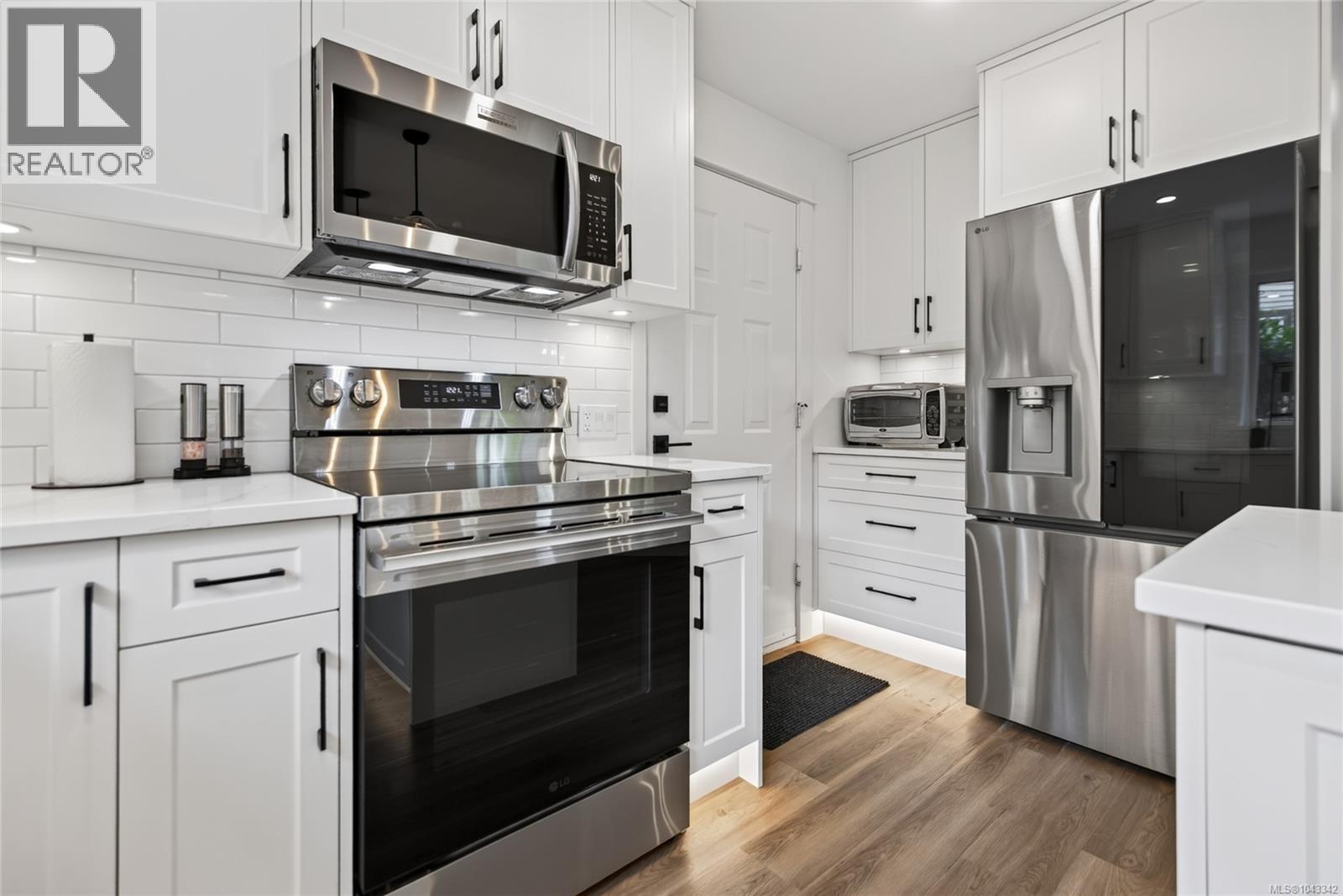 1508 Skeena Dr - 21