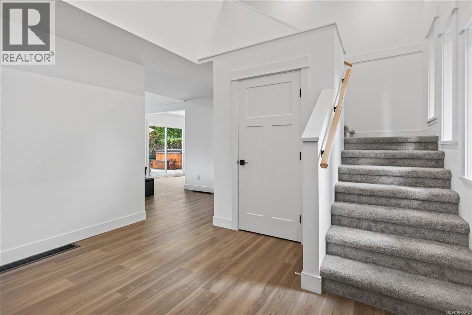 1508 Skeena Dr - 5