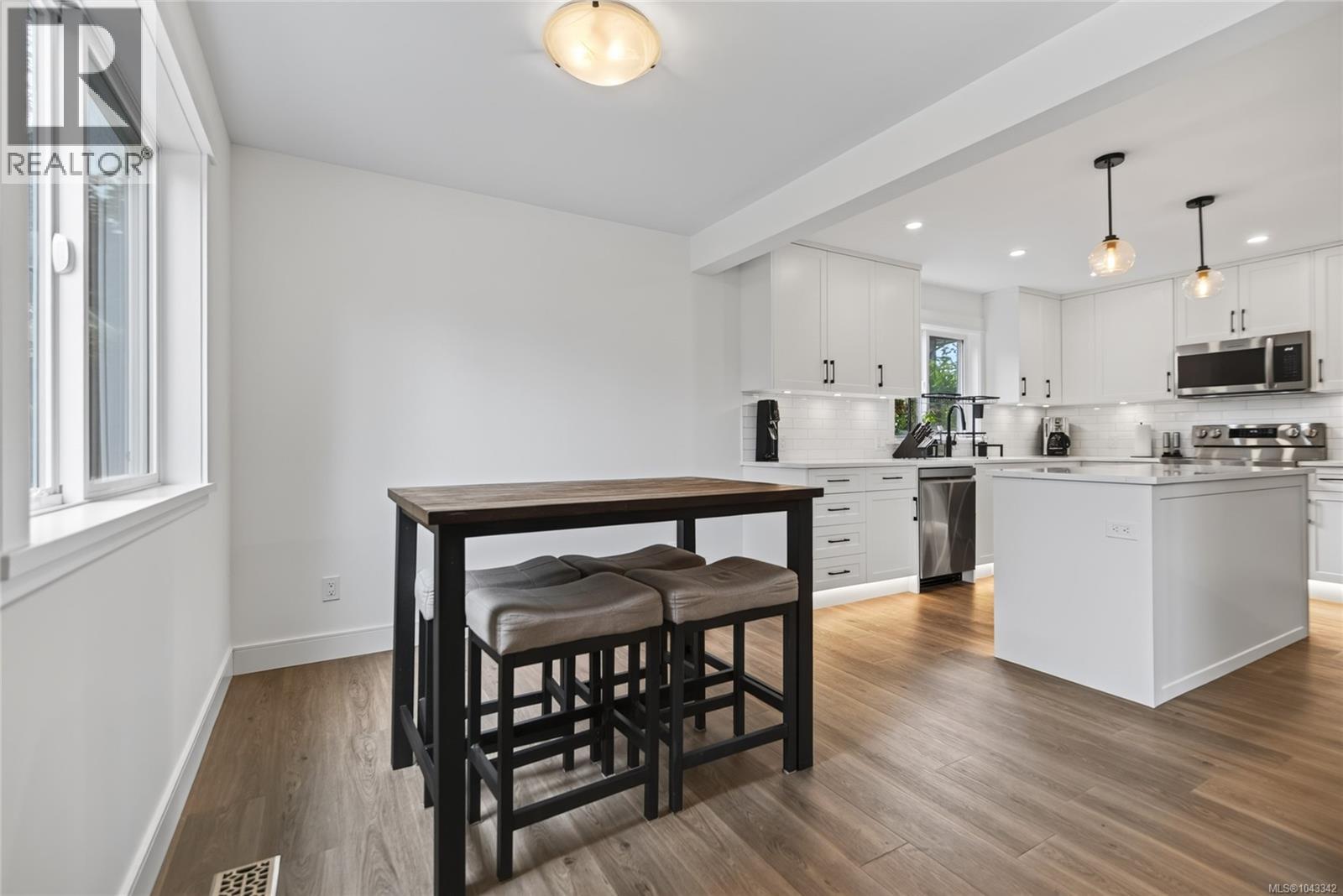 1508 Skeena Dr - 13
