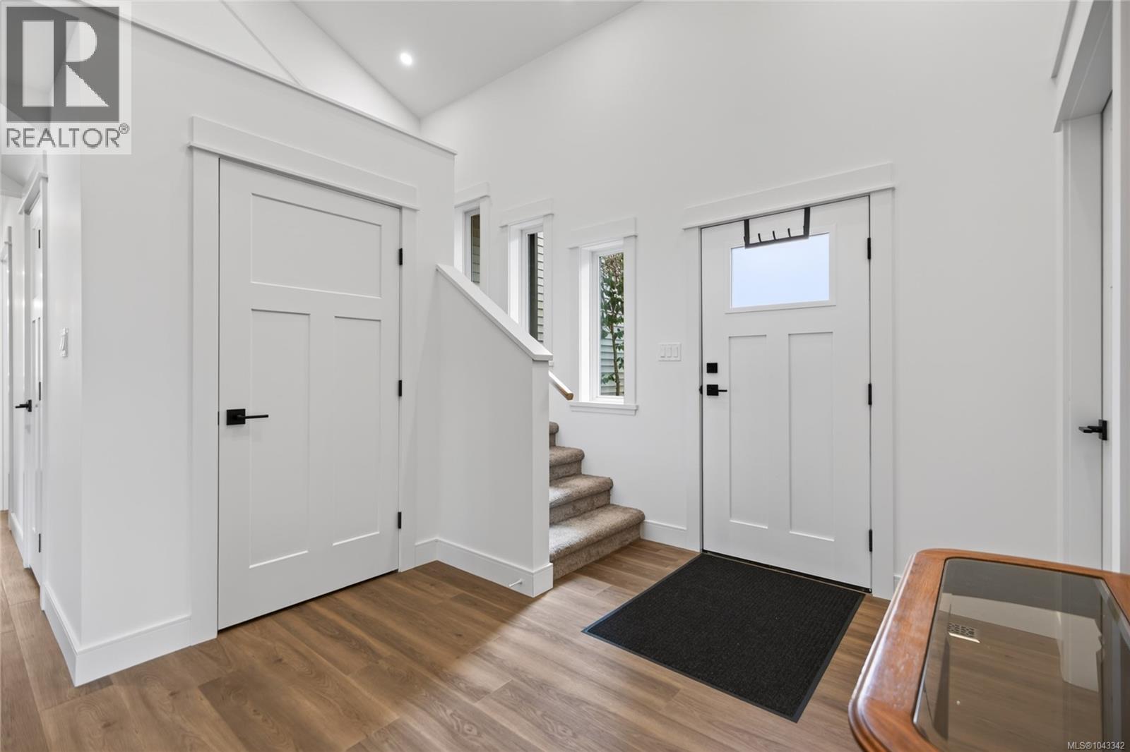 1508 Skeena Dr - 4