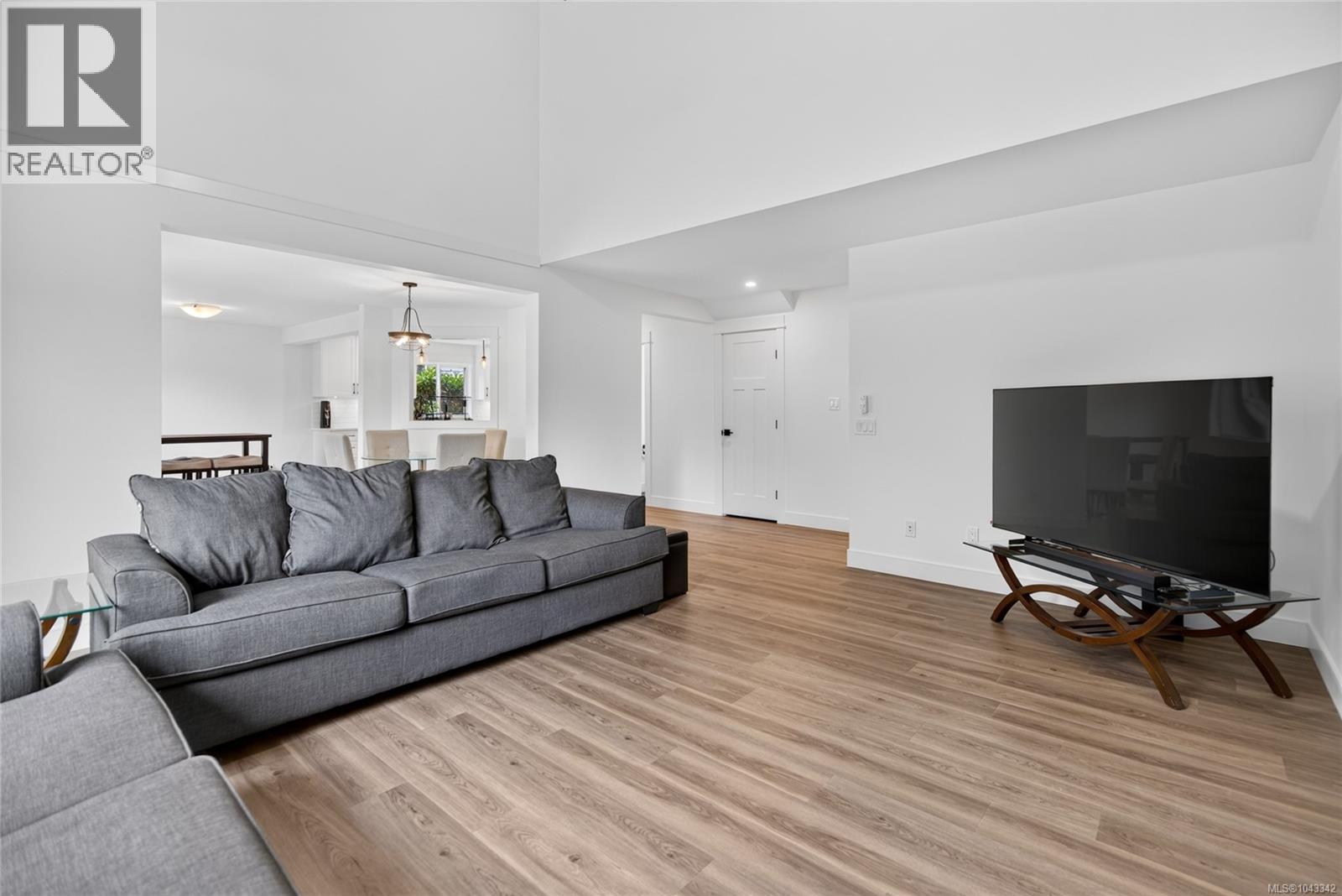 1508 Skeena Dr - 8