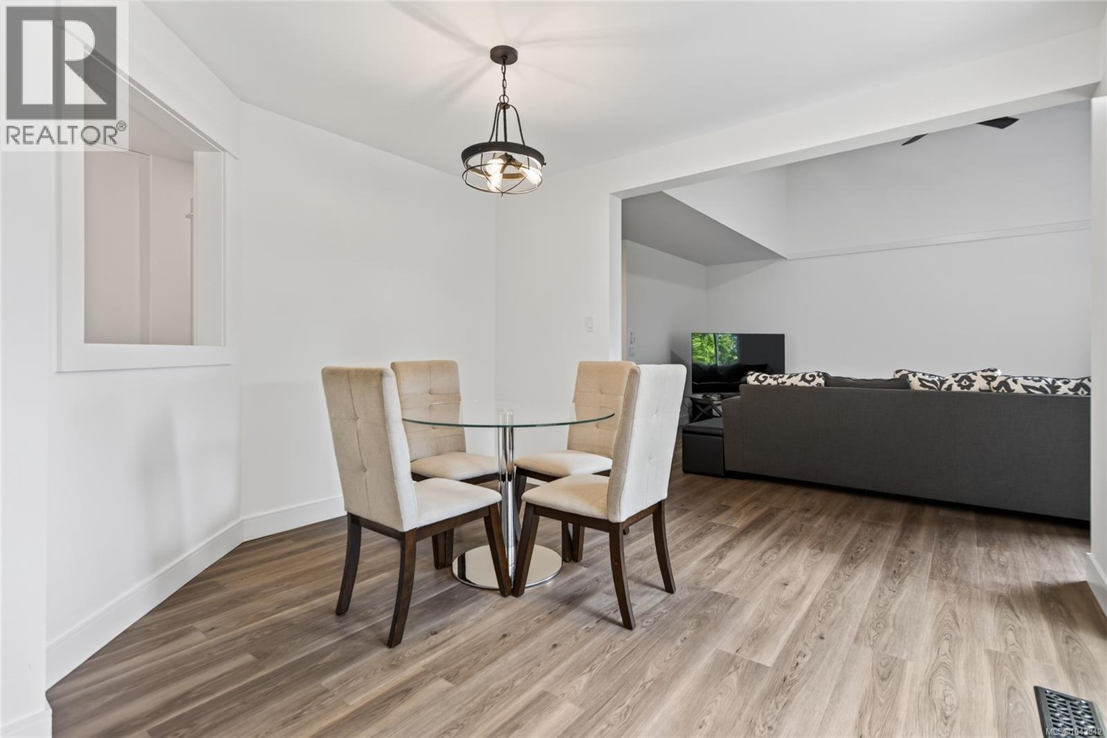 1508 Skeena Dr - 9
