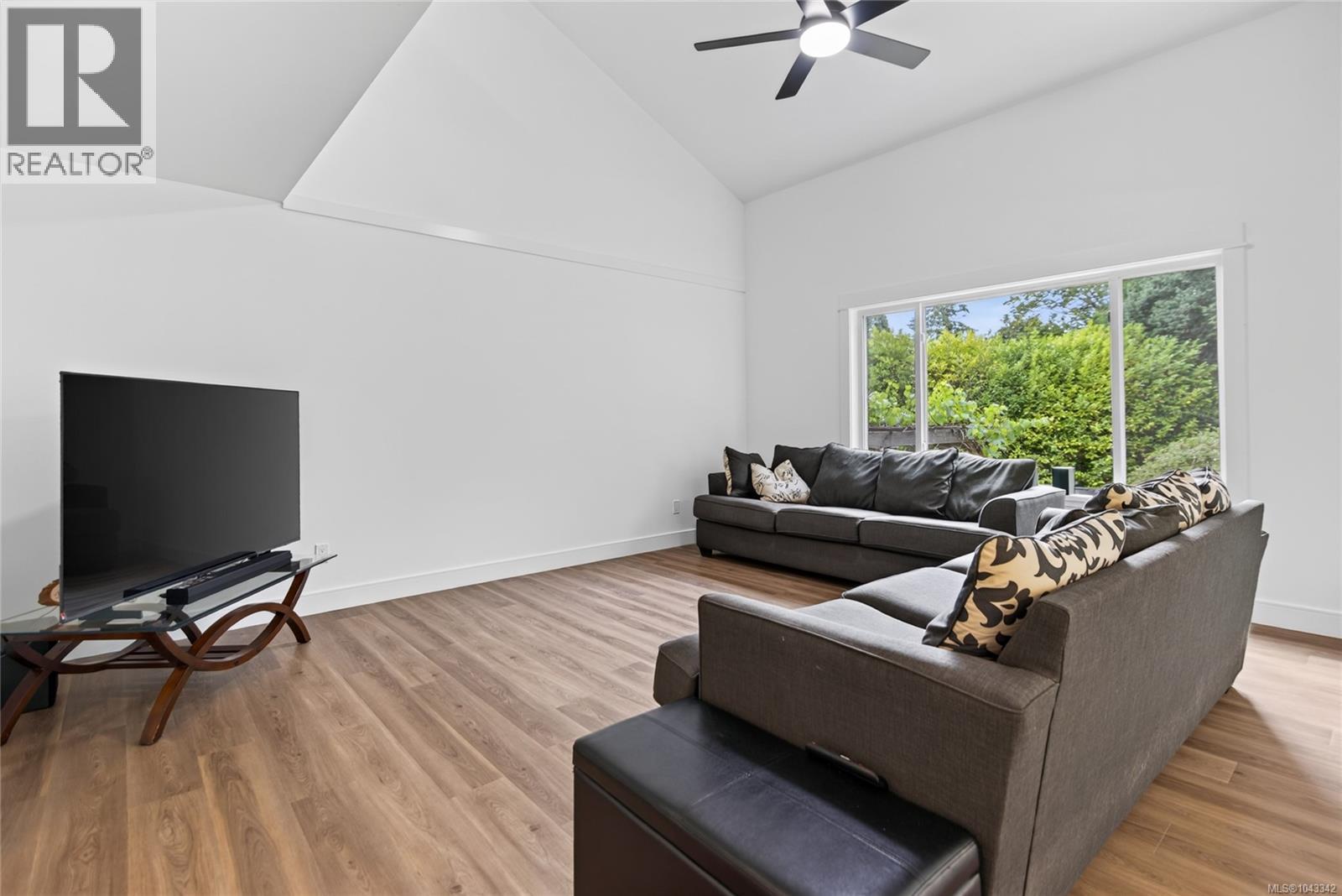 1508 Skeena Dr - 6
