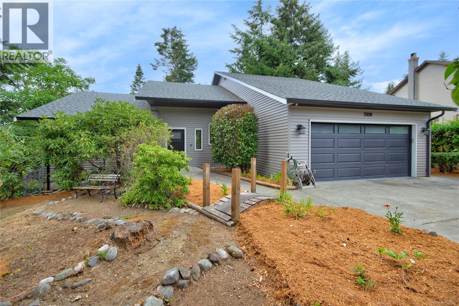 1508 Skeena Dr - 2