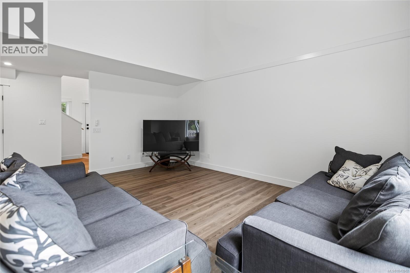 1508 Skeena Dr - 7