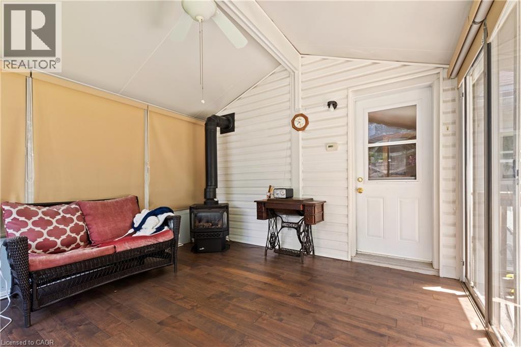 193 LOCKE Street N - 17