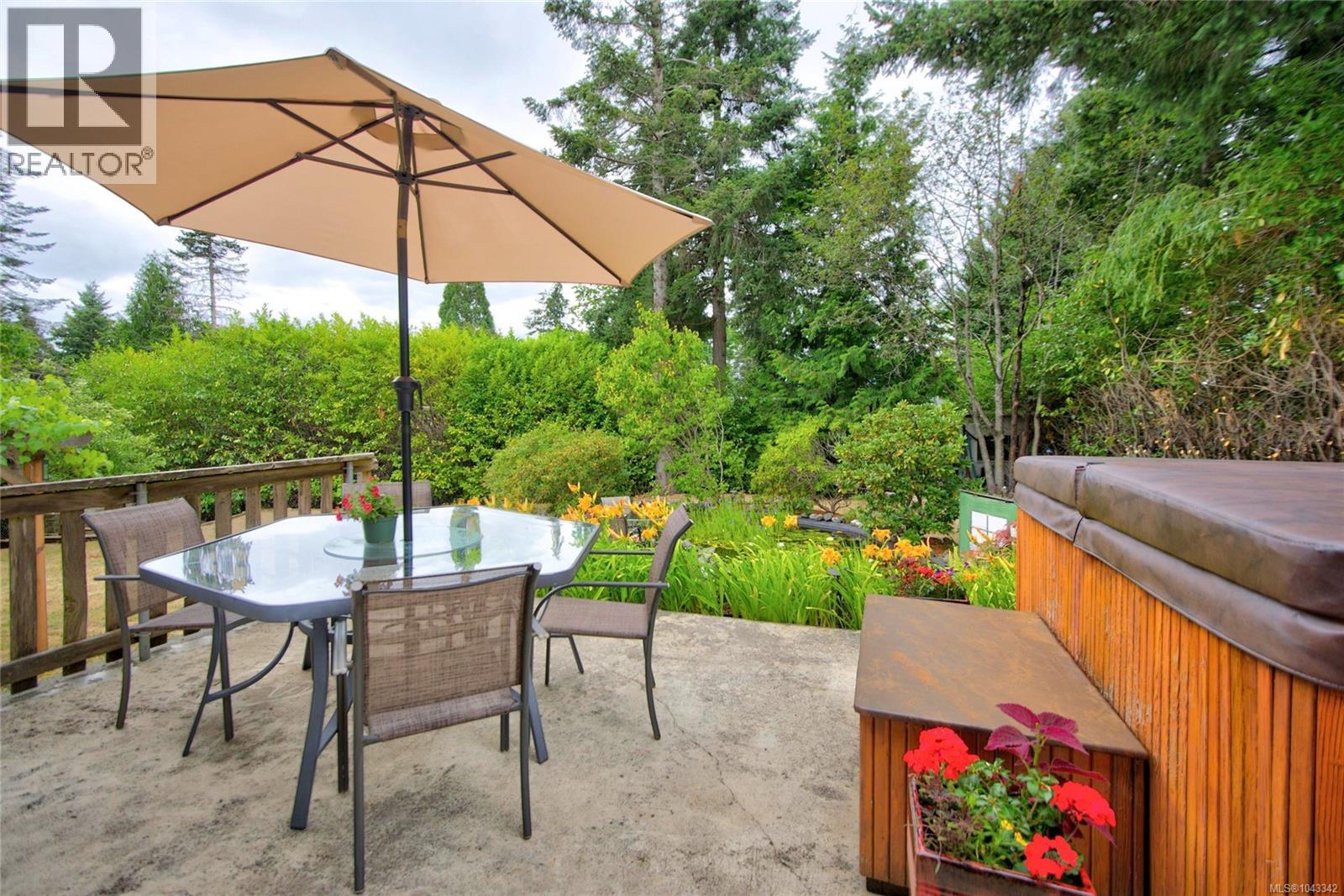 1508 Skeena Dr - 52