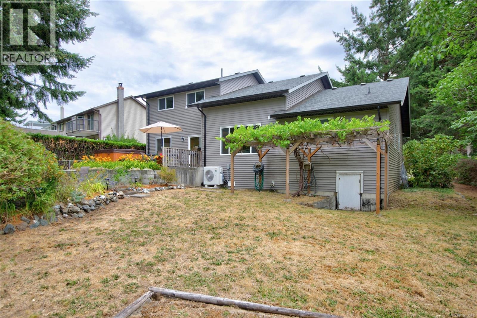 1508 Skeena Dr - 41