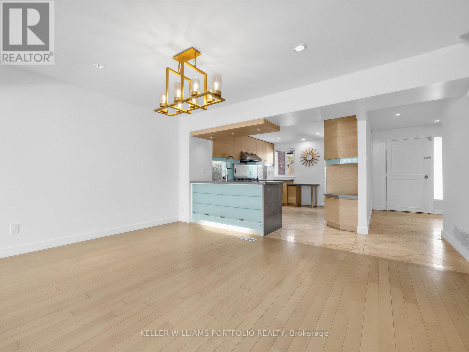 59 CRICKLEWOOD CRESCENT - 12