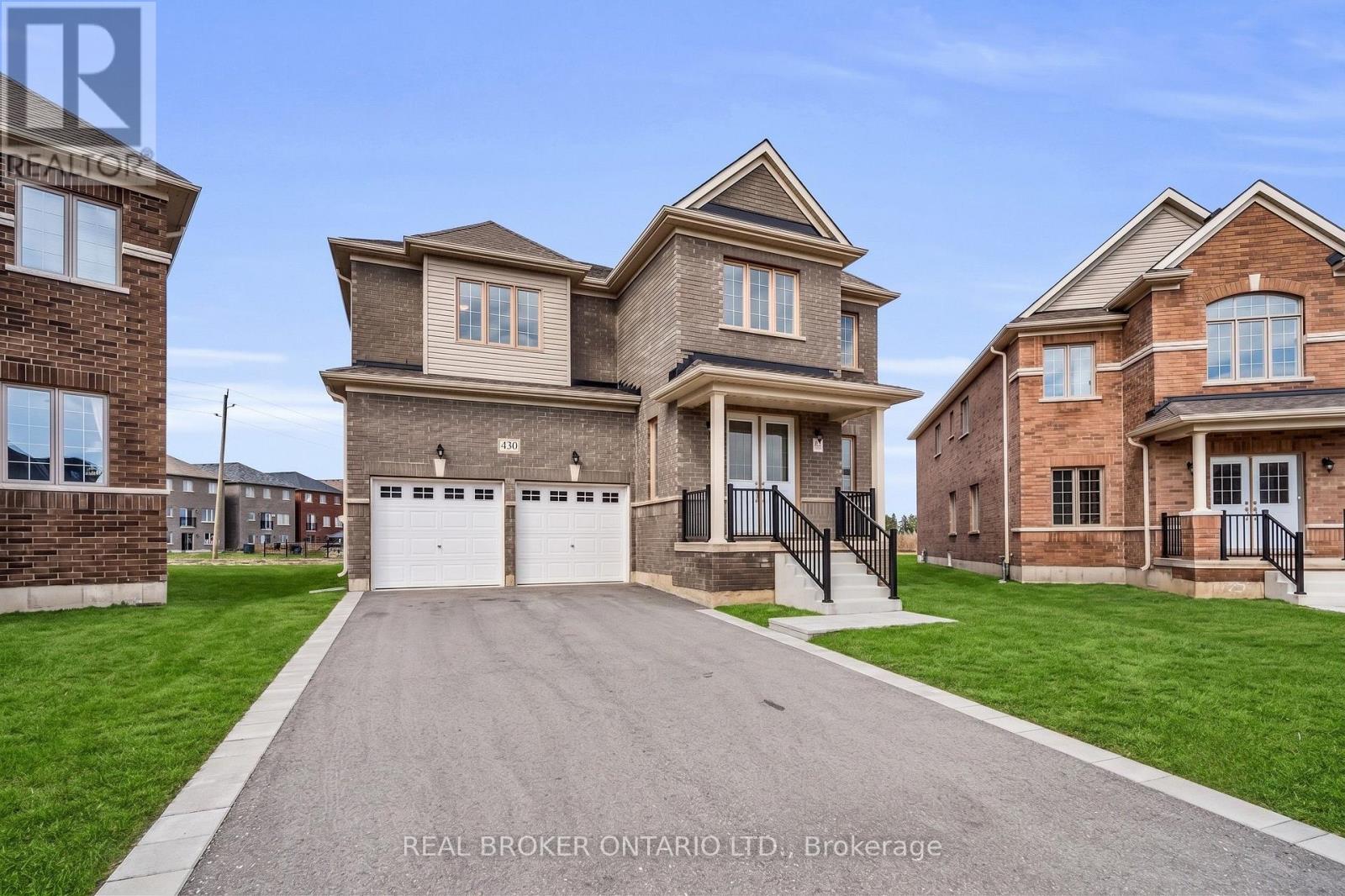 430 VANDUSEN AVENUE - 3